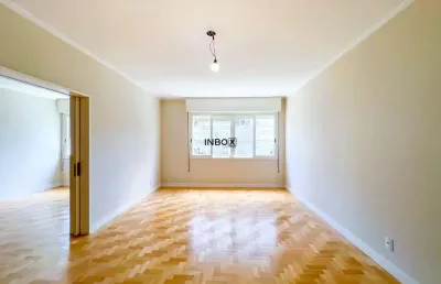 Ótimo apartamento com 3 dormitórios 1 suíte, coração do moinhos de vento. porto alegre .