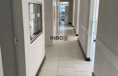Sala comercial para alugar na Rua Uruguai, 355, Centro Histórico, Porto Alegre