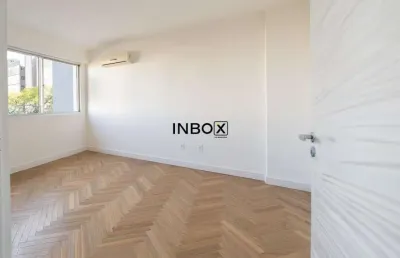A venda apartamento três dormitórios na ramiro barcelos