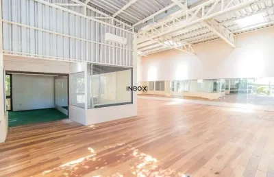 Amplo imóvel comercial com 513m² - ideal para escritório, clínica ou academia