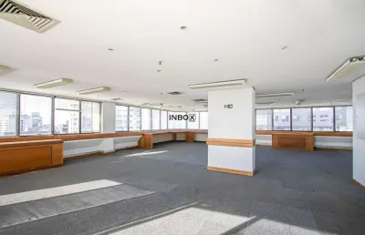 Conjunto comercial de 380 m² com 7 vagas na carlos gomes