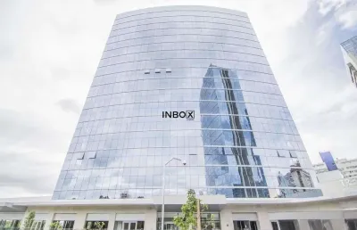 Sala comercial com 137m², vista privilegiada e 3 vagas
