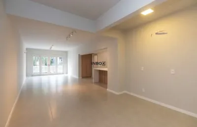 Apartamento com 3 quartos à venda na Rua Vinte e Quatro de Outubro, 172, Moinhos de Vento, Porto Alegre