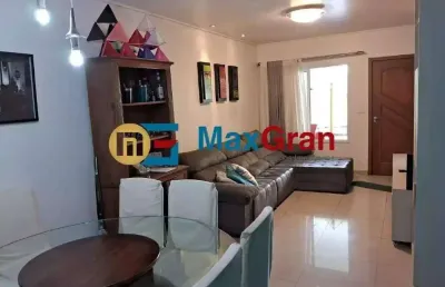 Casa com 3 quartos para alugar na Rua Savigni, Vila Bela, São Paulo