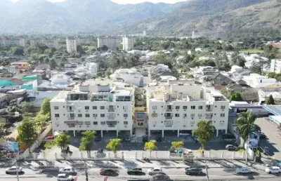 Apartamento, 2 quartos/ suíte, elevador, na estrada da  cachamorra