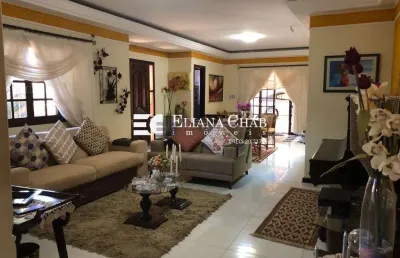Casa com 5 quartos para alugar no Jardim Estoril III, Bauru 