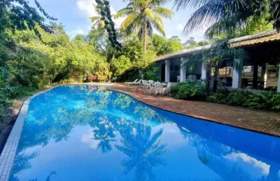 Lote de 450 m² em condomínio no bairro praia do forte em mata de são joão-ba