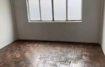 Sala comercial para alugar na Avenida Paulo de Frontin, 349, Aterrado, Volta Redonda
