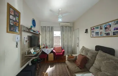 Apartamento amplo de dois dormitórios - ótima localização!
