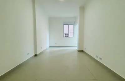 Apartamento 1 dormitório com vista mar em frente à praia!