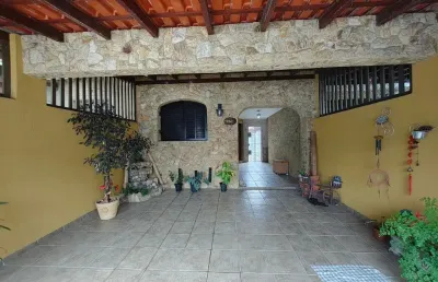 Casa térrea charmosa para locação em ótima localização!