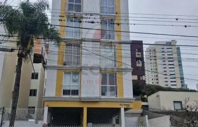 Apartamento com 2 quartos para alugar na rua doutor alexandre gutierrez, 519, água verde, curitiba, 61 m2 por r$ 2.200