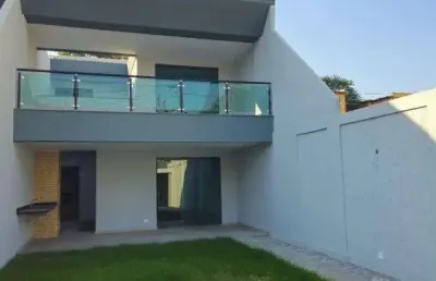 Imóvel para venda possui 180 metros quadrados com 5 quartos