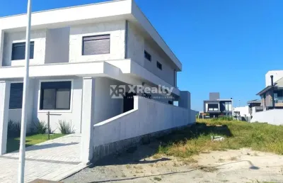 Casa com 3 quartos à venda na rua jardim 600, 230, campeche, florianópolis por r$ 1.650.000