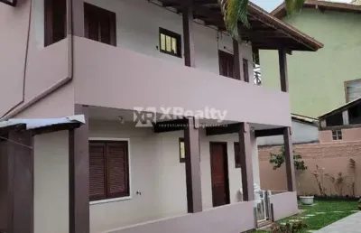 Casa com 4 quartos à venda na rua isaltina de assunção farias, 387, rio tavares, florianópolis por r$ 2.150.000