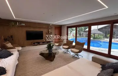 Casa em condomínio fechado com 4 quartos à venda na rua reverendo gelson dos santos castro, 886, rio tavares, florianópolis por r$ 7.800.000