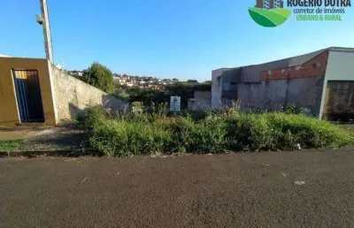 Terreno à venda na Rua Carolina Vieira Netto, Jardim Central Park, Londrina