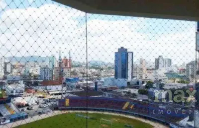 Excelente apartamento semi mobiliado com 2 quartos (1 suíte), centro, itajaí