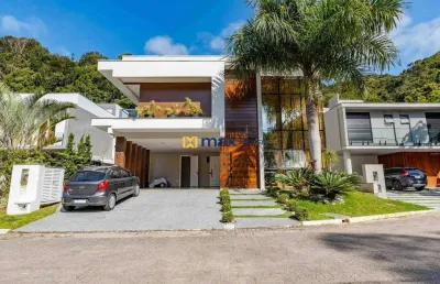 Belíssima casa de alto padrão com 1 suíte máster, 3 suítes e 2 quartos à venda, fazenda, itajaí