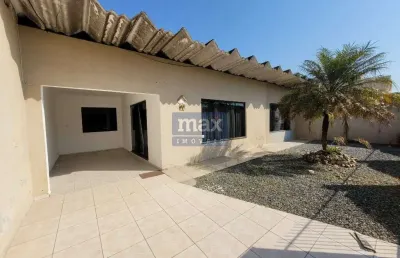 Excelente casa com 4 quartos no bairro são judas, itajaí