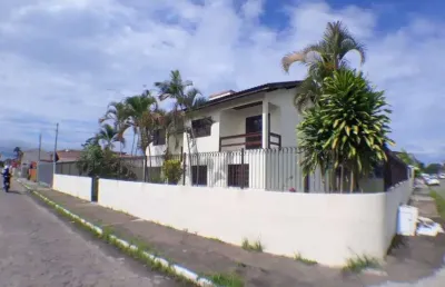 Ampla casa averbada, 10 cômodos (1 suíte), são vicente, itajaí