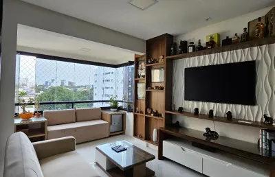 Lindo apartamento 3/4, sendo 2 suítes, localizado no costa azul em salvador-ba