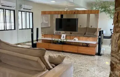 Casa com 4 quartos à venda na Avenida da Liberdade, 92, Centro, Osasco
