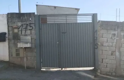 Casa com 4 quartos à venda no jardim paineira, itaquaquecetuba  por r$ 240.000