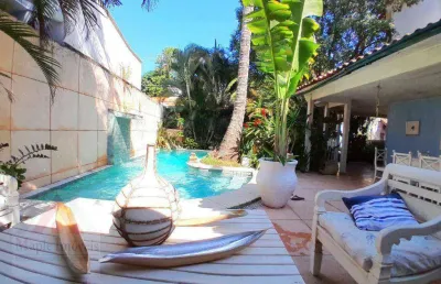 Casa duplex à venda em itaipu, niterói – 3 quartos, suíte, piscina e área verde a 5 minutos de itacoatiara