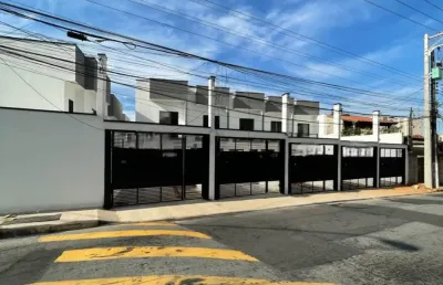 Casa com 2 quartos à venda na Rua Clemente Cunha Ferreira, 629, Vila Perracini, Poá