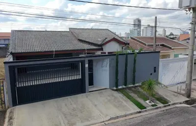 Casa com 3 quartos à venda na josé olivatto, 300, jardim esplanada, indaiatuba, 300 m2 por r$ 1.200.000