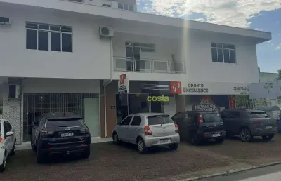 Sala comercial com 6 salas para alugar na Rua da Independência, 960, Areias, São José