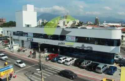 Sala comercial com 10 salas para alugar na Rua Tenente Francisco Lehmkhul, 51, Centro, Palhoça