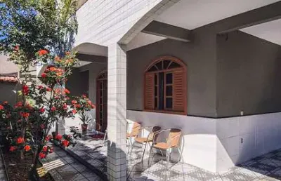 Casa à venda no bairro santos dumont - vila velha/es
