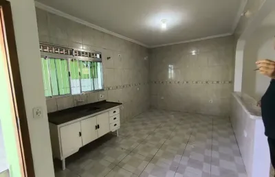 Sobrado disponível para locação com excelente localização
