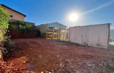 Terreno à venda no bairro parque pinheiros - poços de caldas/mg
