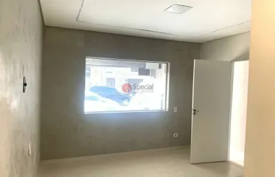 Casa comercial  no tatuapé , 130m² com 7 salas e 2 vagas.