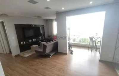 Apartamento com  2 dormitórios, 1 vaga, piscina, salão de festas, ótima localização.