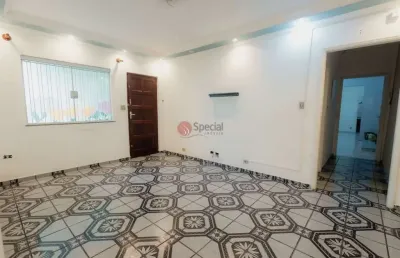 Casa terrea à venda na vila formosa com 2 dormitorios e 2 vagas.