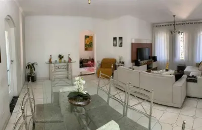 Sobrado  alto padrão à venda com 240m² com 3 quartos e 6 vagas na  penha.