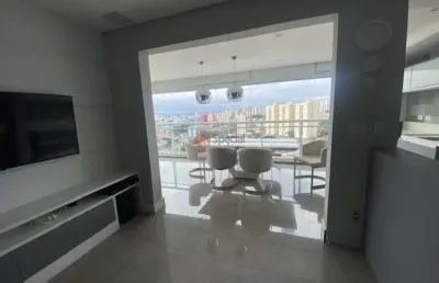 Apartamento a poucos metros do ceret, 3 quartos, 1 suíte e 2 vagas