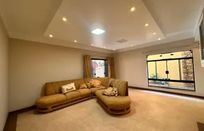 Casa com 3 quartos à venda na Rua Taiuvinha, 225, São Miguel Paulista, São Paulo
