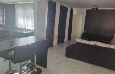 Casa térrea com 3 residências independentes,  ótimo para renda.