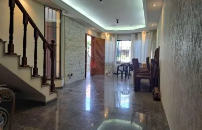 Casa com 3 quartos à venda na Rua Bartolomeu Dias, 51, Jardim Têxtil, São Paulo