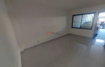 Sobrado em artur alvim com 140 metros, 3 suítes, 2 salas, 2 vagas, próximo ao metrõ artur alvim.