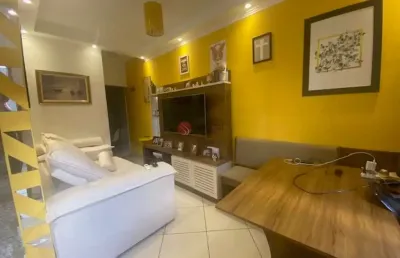 Casa em condomínio na penha  com 2 suítes e 1 vaga de garagem.