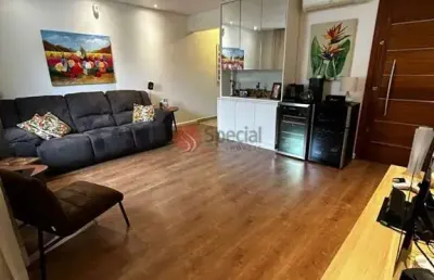 Sobrado com 3 suítes e 4 vagas  à venda, 195 m² na penha