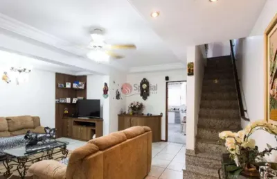 Casa com 3 quartos à venda na Rua Plácido de Castro, 517, Água Rasa, São Paulo