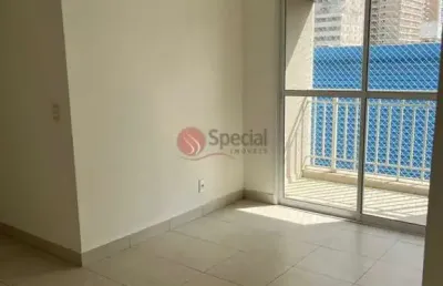 Apartamento no belém com 2 dormitorios a 200 metros do metrô.