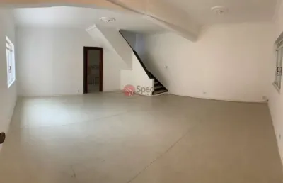 Sobrado para  locação na penha com 3 quartos, 1 suíte e 5 vagas de garagem.